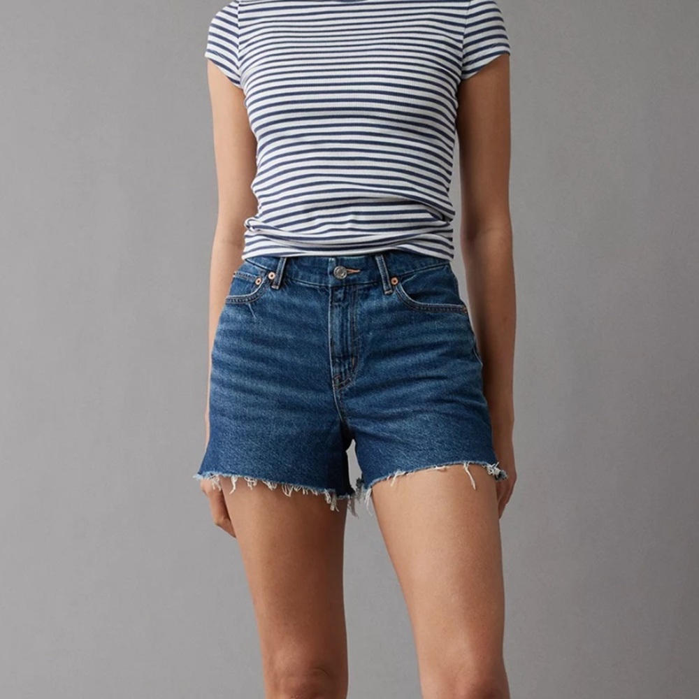 American Eagle // Dark Wash Mom Shorts